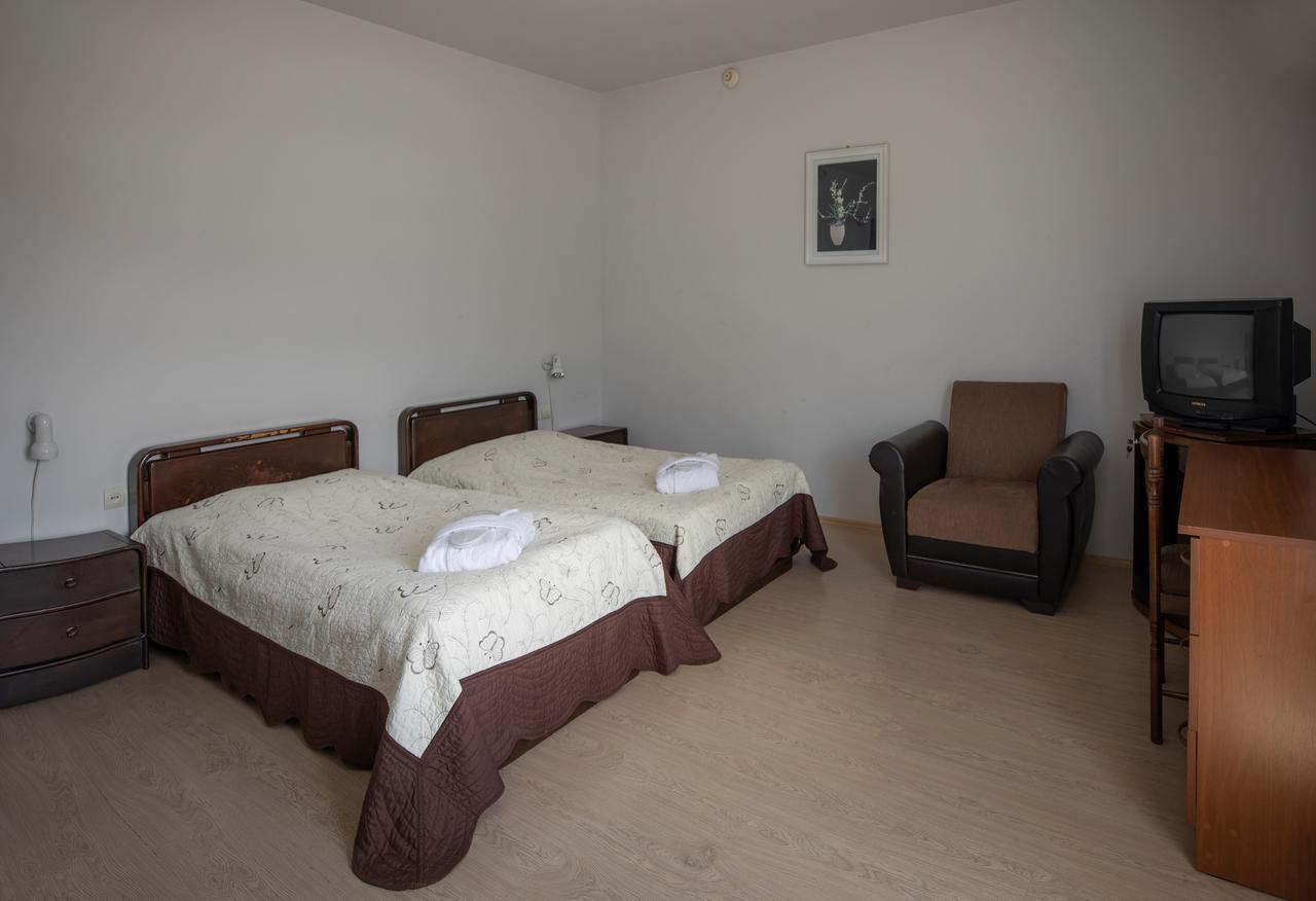 Leader Hotel Gori Exterior foto